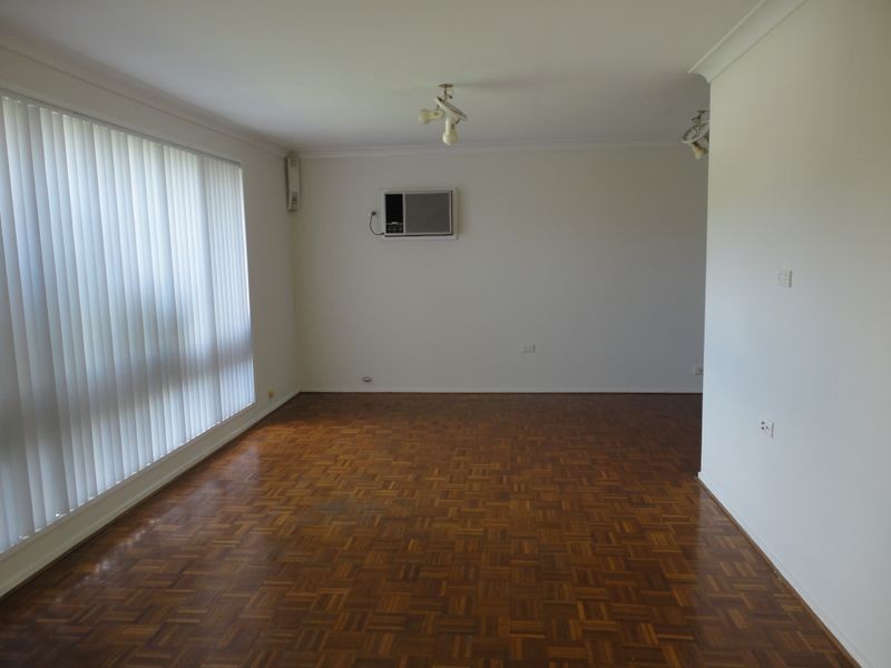 74 Greenmeadows Crescent, Toongabbie NSW 2146