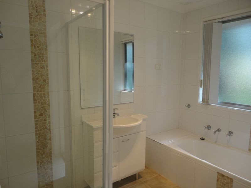 74 Greenmeadows Crescent, Toongabbie NSW 2146