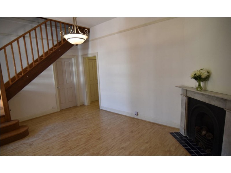 227 Ernest Street, Cammeray NSW 2062