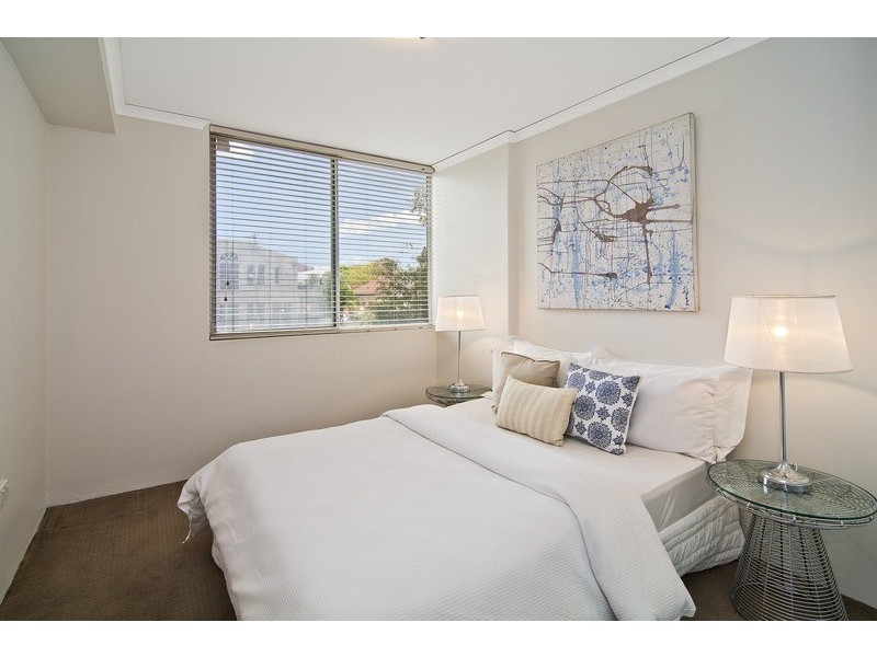 2/163 Willoughby Road, Naremburn NSW 2065