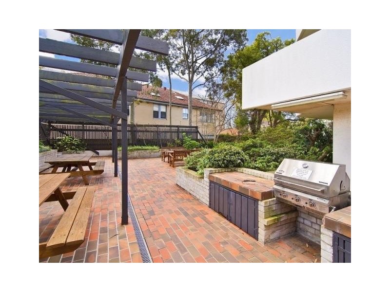 2/163 Willoughby Road, Naremburn NSW 2065