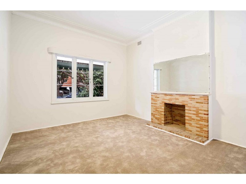 61 Ernest Street, Crows Nest NSW 2065