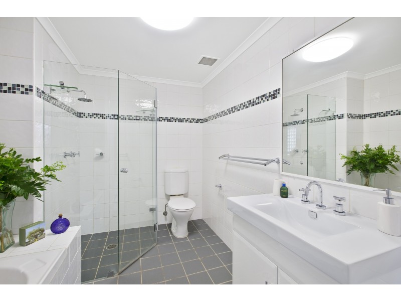 102/250 Pacific Highway, Crows Nest NSW 2065