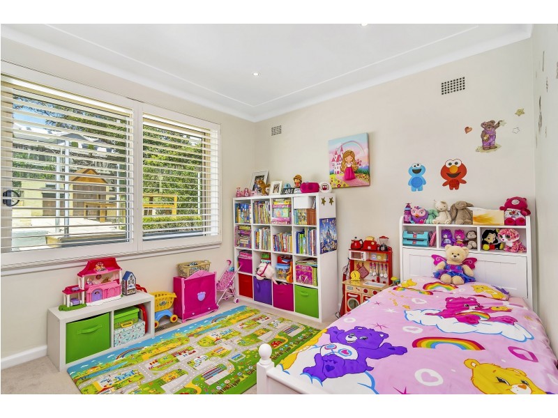 10 Valleyview Crescent, Greenwich NSW 2065