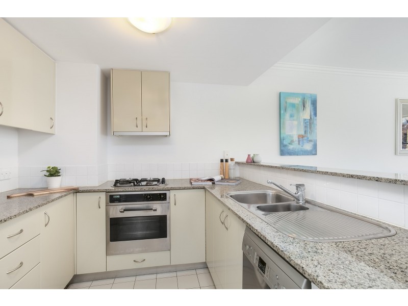 33/236 Pacific Highway, Crows Nest NSW 2065