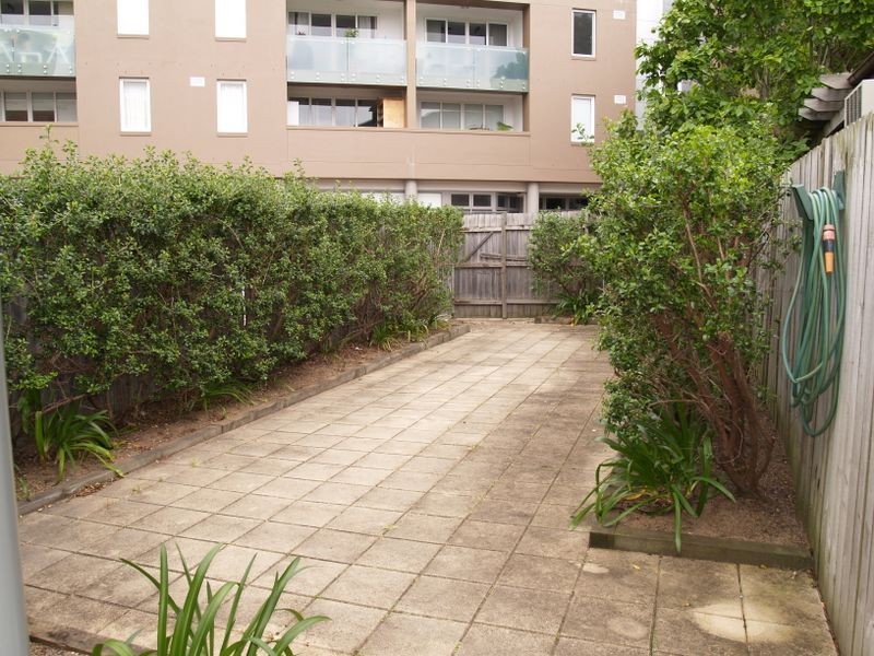 8 Eden Street, Crows Nest NSW 2065