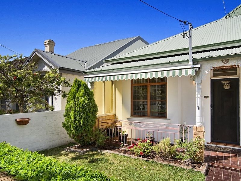 121 Ernest Street, Crows Nest NSW 2065