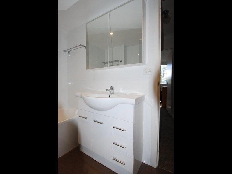 2/140 Alexander Street, Crows Nest NSW 2065