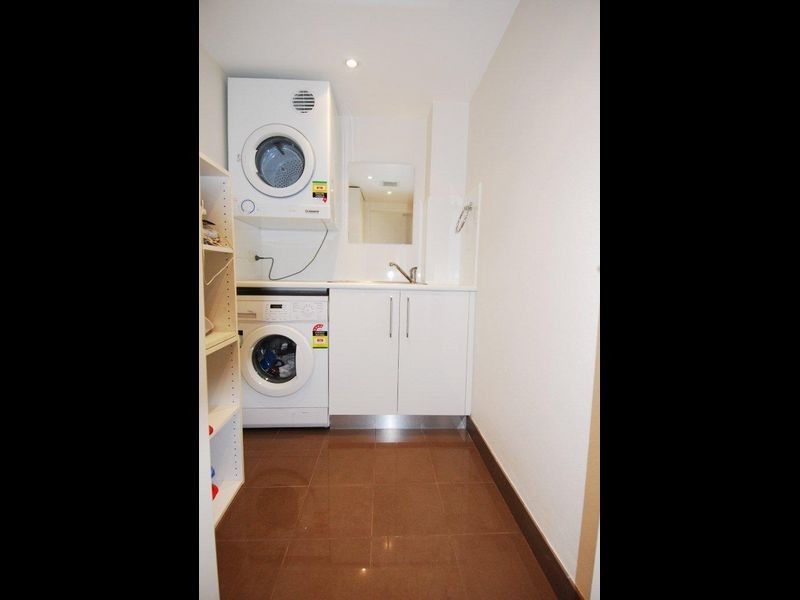 2/140 Alexander Street, Crows Nest NSW 2065