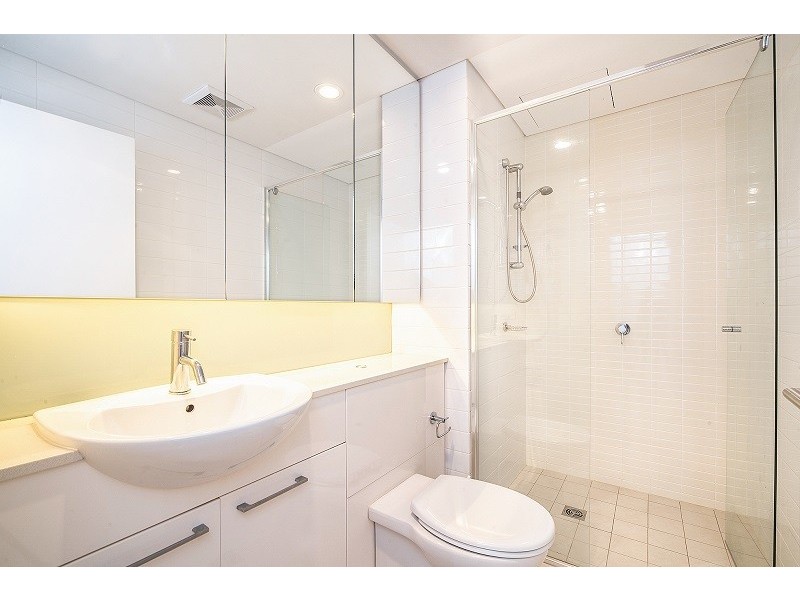 106/2 Duntroon Avenue, St Leonards NSW 2065