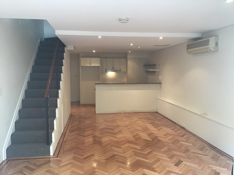 2/69 Ernest Street, Crows Nest NSW 2065