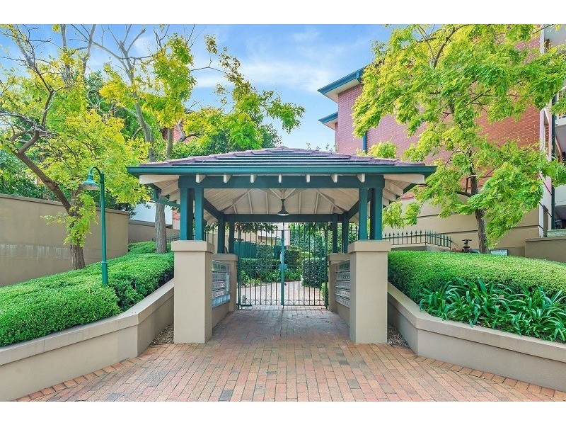 18/40-44 Rosalind Street, Cammeray NSW 2062