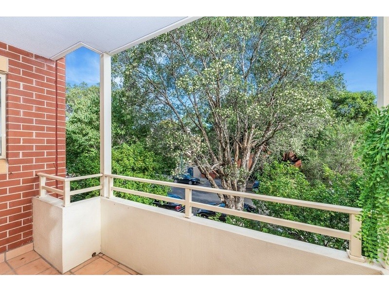 18/40-44 Rosalind Street, Cammeray NSW 2062