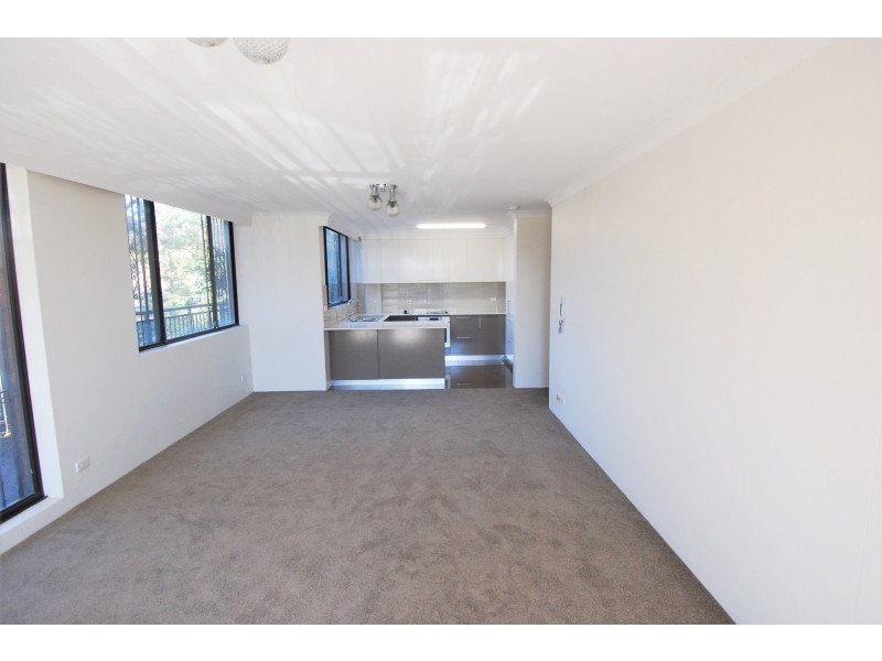 2/140 Alexander Street, Crows Nest NSW 2065