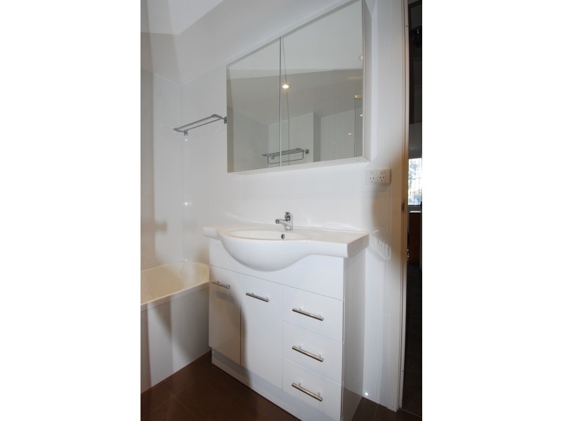 2/140 Alexander Street, Crows Nest NSW 2065