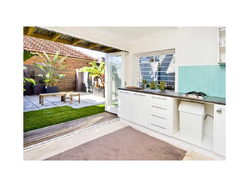 65 West Street, Crows Nest NSW 2065