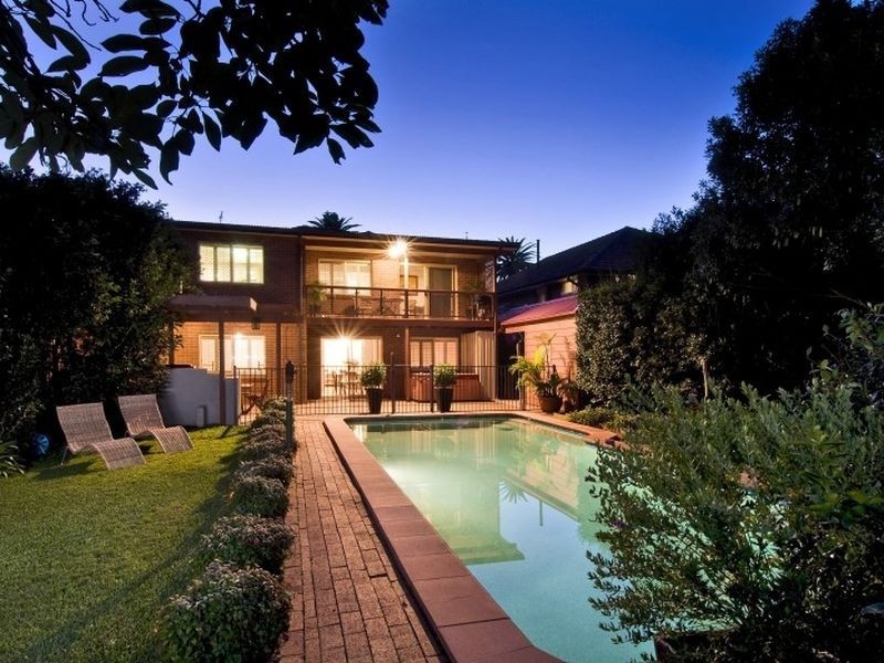 27 Wheatleigh Street, Crows Nest NSW 2065