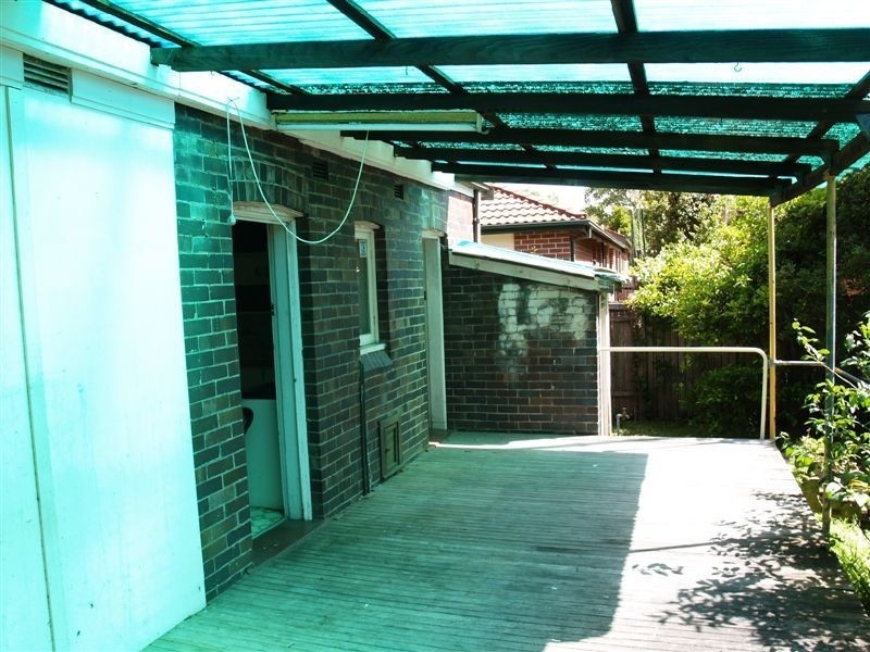 11 Windsor Road, Willoughby NSW 2068