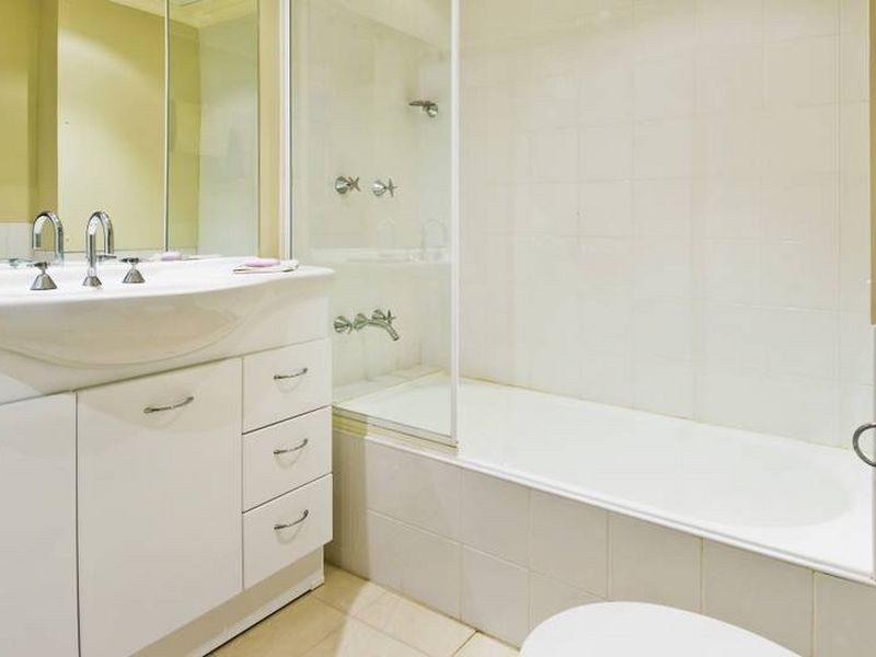 2/34-36 Woolcott Street, Waverton NSW 2060