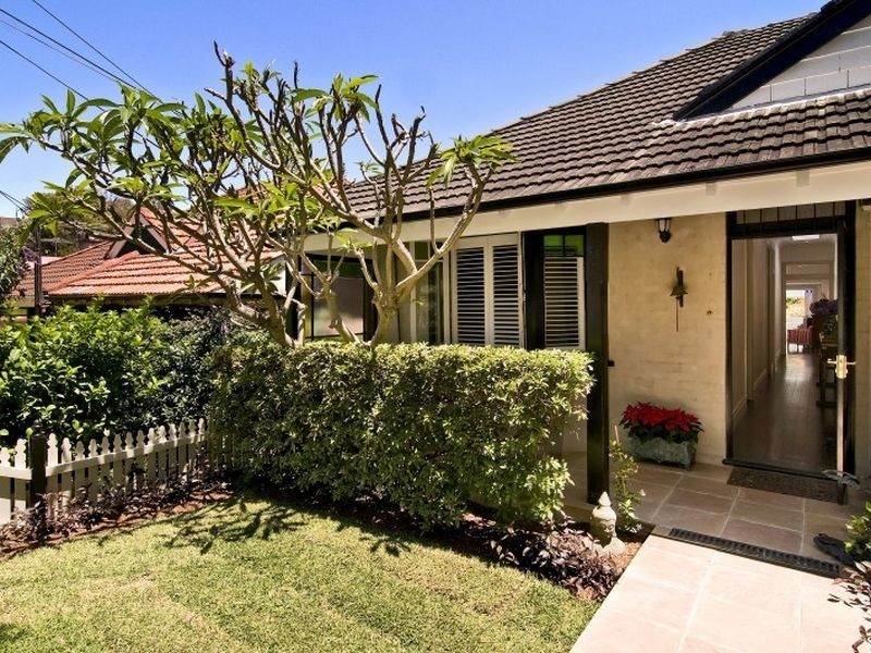 22 Nicholson Street, Wollstonecraft NSW 2065