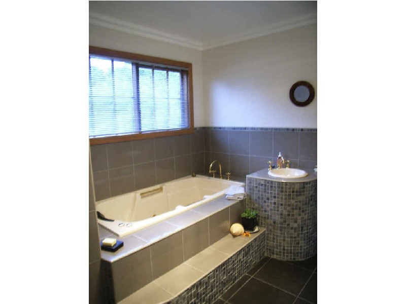 4 Parnella Road, Dodges Ferry TAS 7173