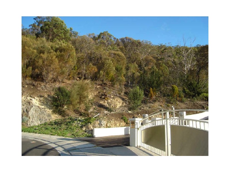 11 Date Court, Sandy Bay TAS 7005