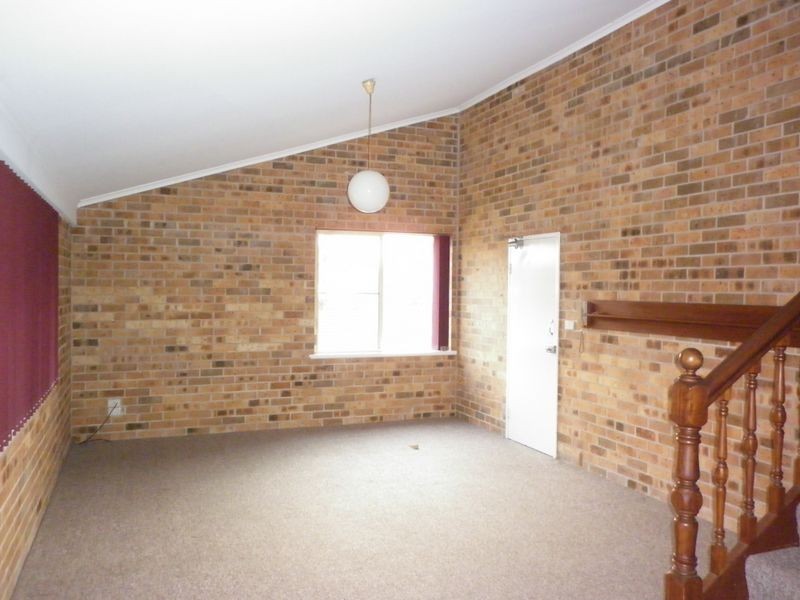 2/164 Teralba Road, Adamstown NSW 2289