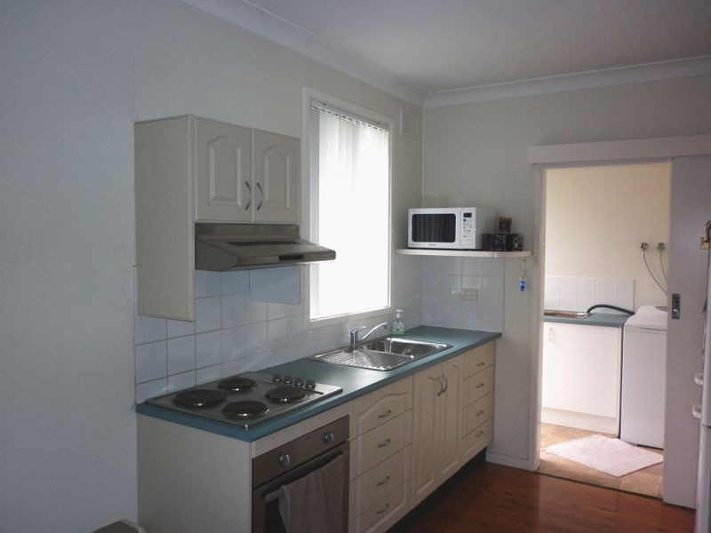 16 Boston Close, Cardiff NSW 2285