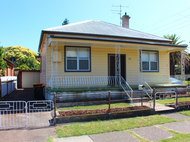 74 Everton Street, Hamilton NSW 2303