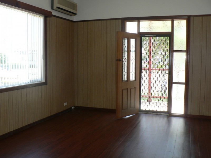 12 Brett Street, Georgetown NSW 2298