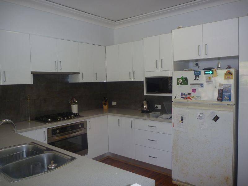 11 Valaud Crescent, Highfields NSW 2289