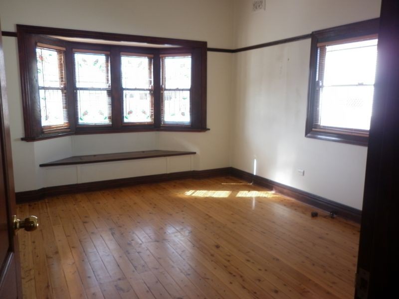 82 Station Street, Waratah NSW 2298