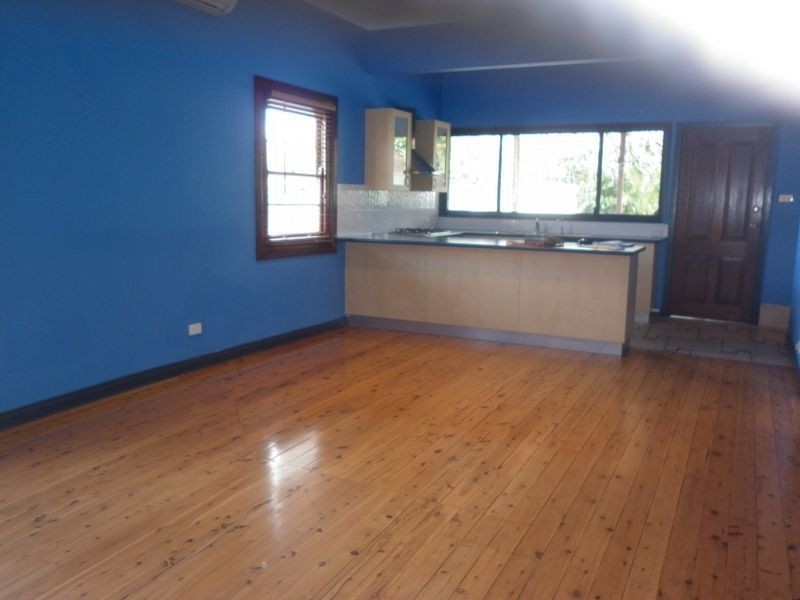 82 Station Street, Waratah NSW 2298