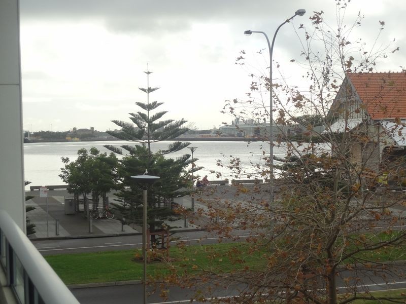 106/2 Honeysuckle Drive, Newcastle NSW 2300