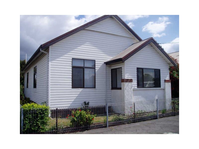 2/3 May Street, Islington NSW 2296