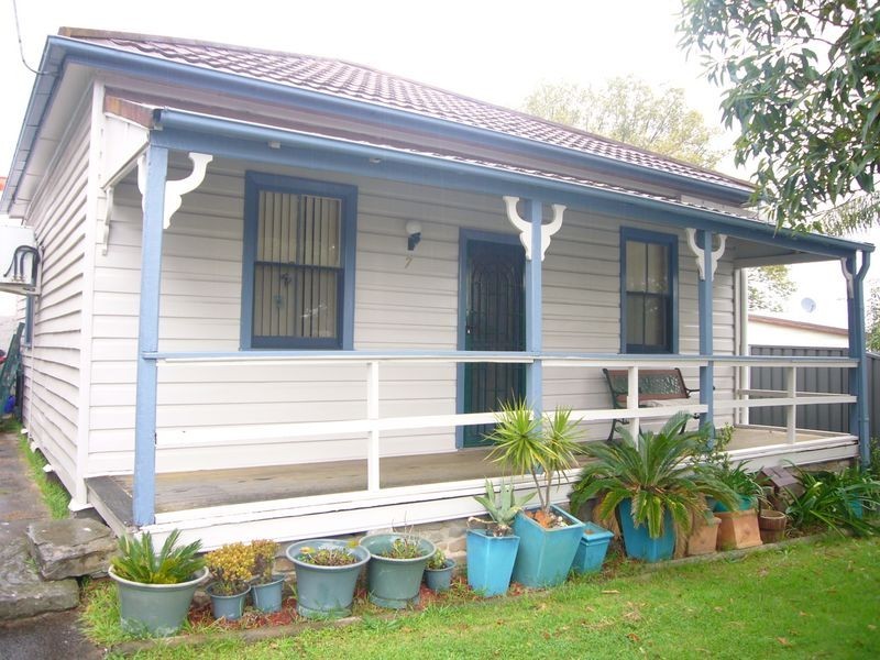 7 Martindale Street, Wallsend NSW 2287