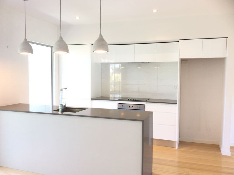 2/14 Memorial Drive, Bar Beach NSW 2300