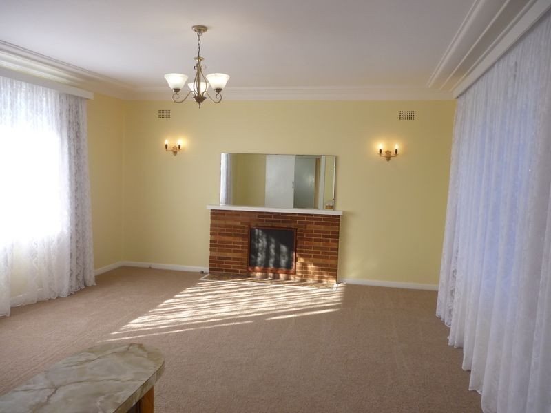 36 Hillcrest Parade, Highfields NSW 2289