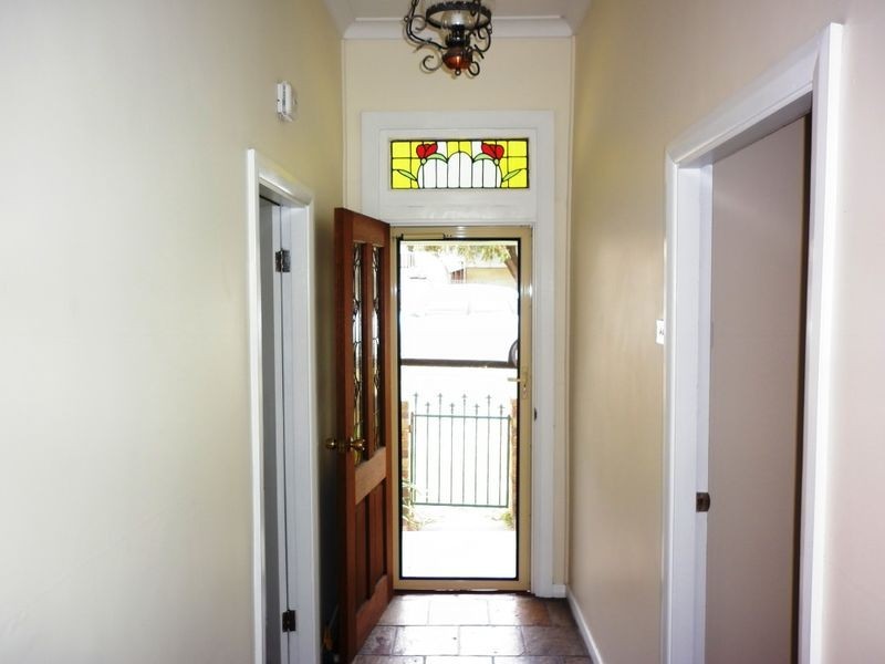 175 Gosford Rd, Adamstown NSW 2289