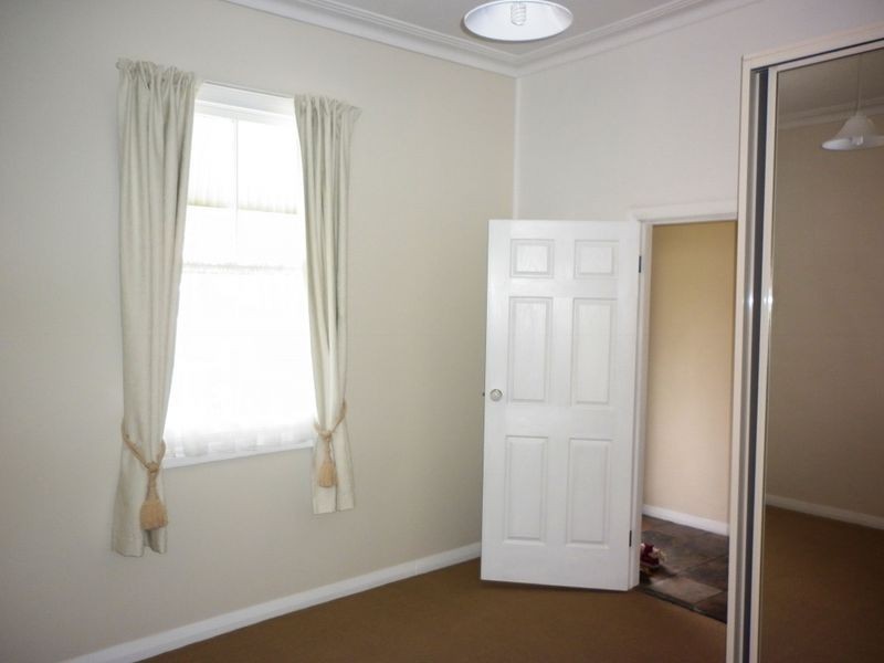 175 Gosford Rd, Adamstown NSW 2289