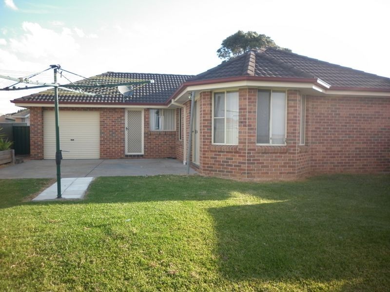 47 Gundaroo Circuit, Maryland NSW 2287