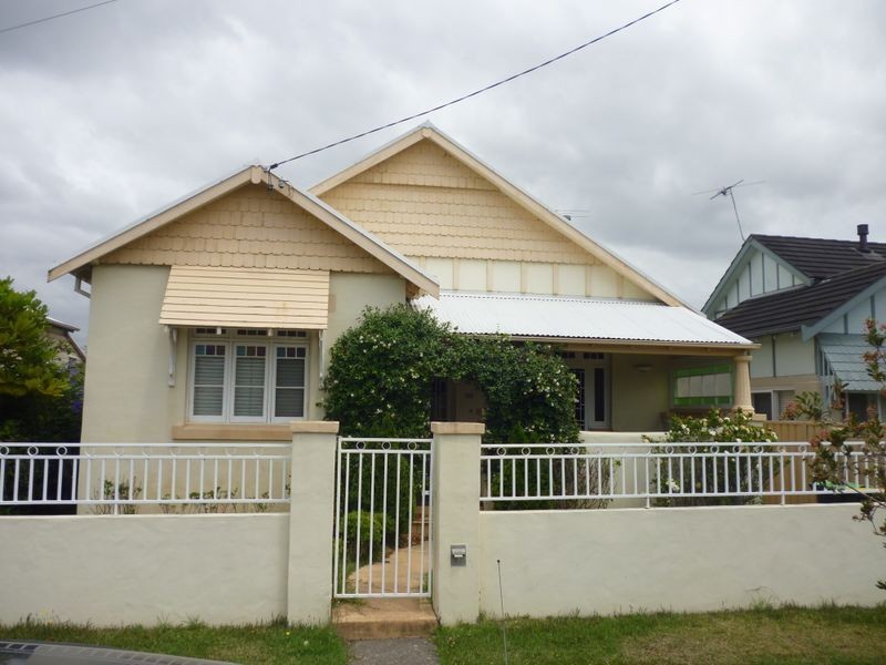 34 Blackall Street, Hamilton NSW 2303