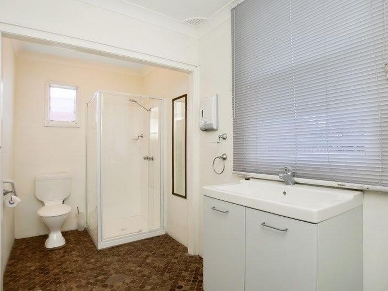 35 Gordon Avenue, Hamilton NSW 2303