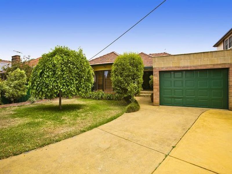84 Stewart Avenue, Hamilton South NSW 2303