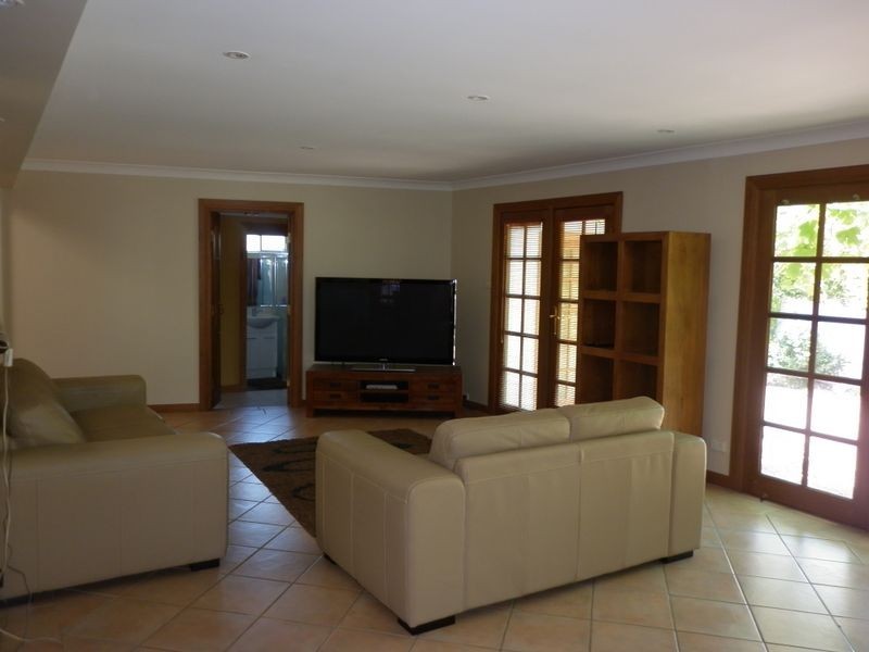 84 Stewart Avenue, Hamilton South NSW 2303