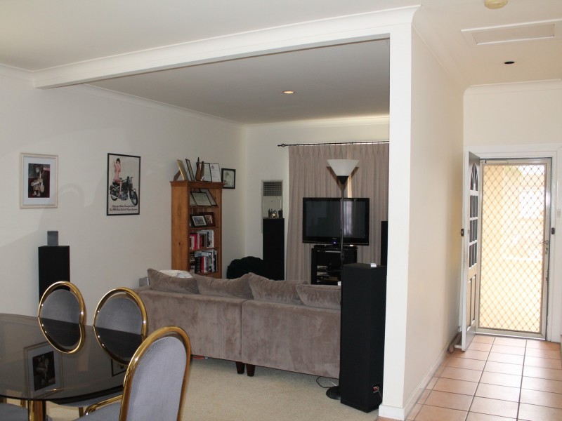 27 Lindsay Street, Hamilton NSW 2303