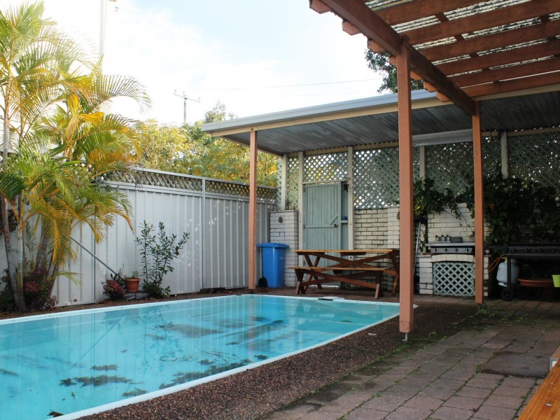 27 Lindsay Street, Hamilton NSW 2303