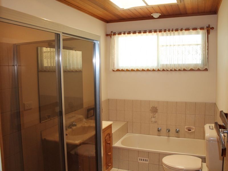 1 Aroona Street, Edgeworth NSW 2285