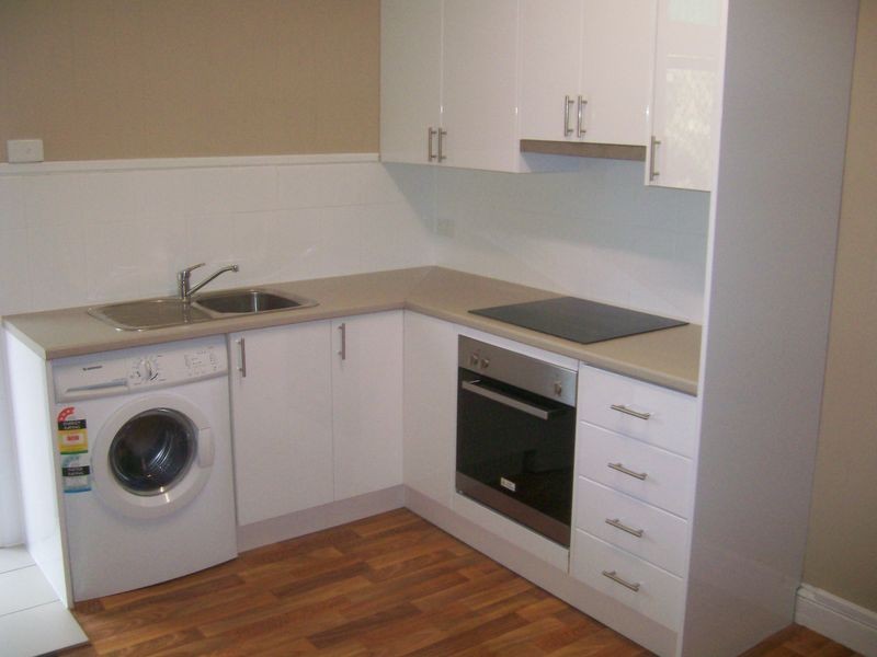 2/57 Denison Street, Hamilton NSW 2303