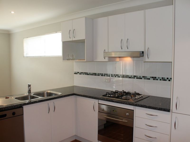 30 Churchill Curcuit, Hamilton South NSW 2303